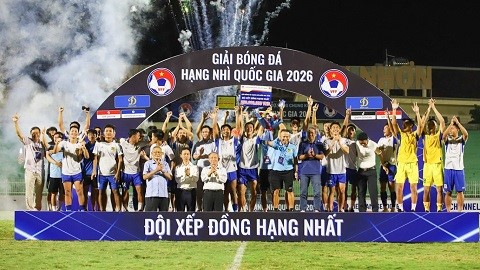 Huế trở lại hạng Nhất: Vui ít, lo nhiều